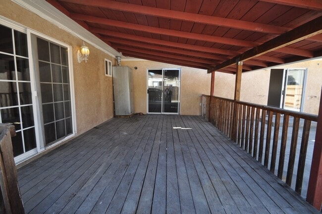 5054 Rockford Dr in San Diego, CA - Building Photo - Building Photo