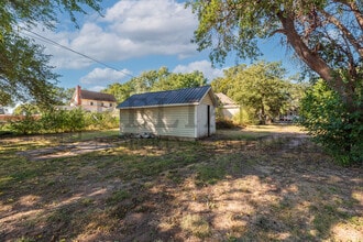 116 S Sedgwick St in Haven, KS - Building Photo - Building Photo
