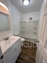 915 Pleasant St in Dubuque, IA - Building Photo - Building Photo