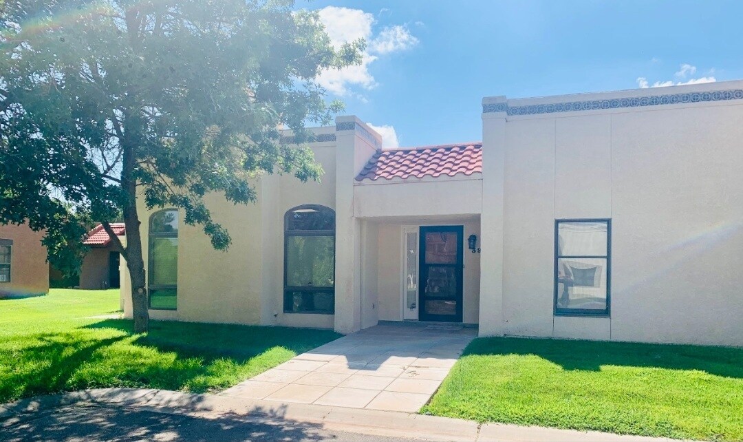 2716 N Pennsylvania Ave in Roswell, NM - Building Photo