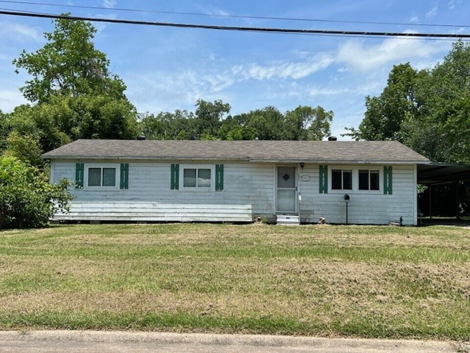 1311 Craft St in Lake Charles, LA - Building Photo
