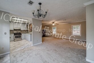 53 Black Rd NE in White, GA - Foto de edificio - Building Photo