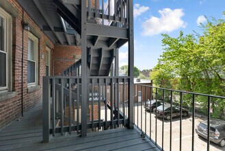 12 Woodbridge St, Unit 7-6 in Cambridge, MA - Building Photo - Building Photo