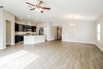 319 Hepburn Rd in Orange Park, FL - Building Photo - Building Photo