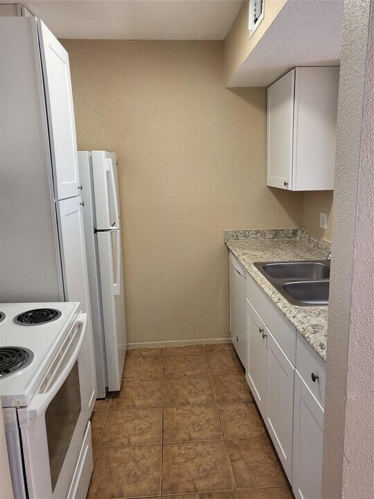 770 Memorial Mews St in Houston, TX - Building Photo