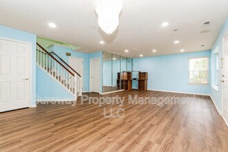 1 Elkington Dr in Mount Laurel, NJ - Building Photo - Building Photo
