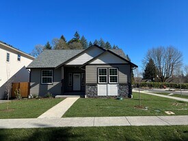 3002 Roald Ave SE in Olympia, WA - Building Photo