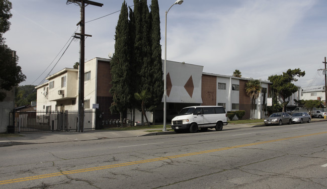 Golden State Apartments in Los Angeles, CA - Building Photo - Building Photo