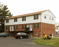 Avendale Townhomes in Roanoke, VA - Building Photo - Building Photo