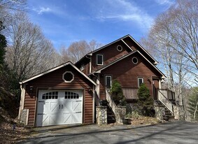 444 New Homestead Dr in Vilas, NC - Building Photo