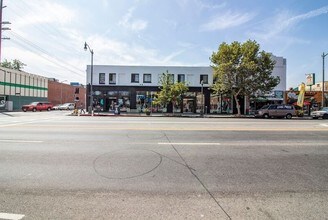 2626-2634 N Broadway in Los Angeles, CA - Building Photo - Building Photo