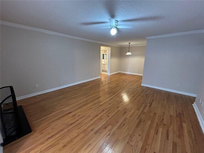 1016 Wingate Way in Atlanta, GA - Building Photo - Building Photo