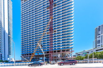 Jade Signature in Sunny Isles Beach, FL - Building Photo - Building Photo