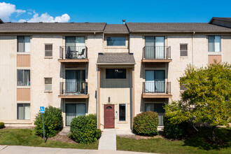 Timberidge Apartments in Farmington Hills, MI - Building Photo - Building Photo