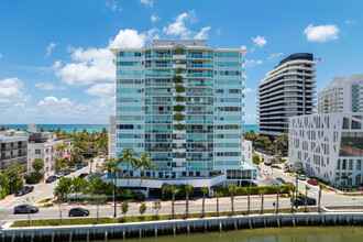 King David Towers in Miami Beach, FL - Building Photo - Building Photo