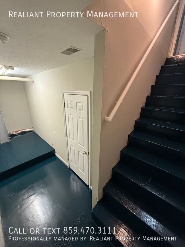 223 Tanbark Dr in Georgetown, KY - Building Photo - Building Photo