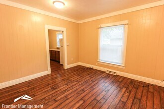 514 Fremont St in Manhattan, KS - Building Photo - Building Photo