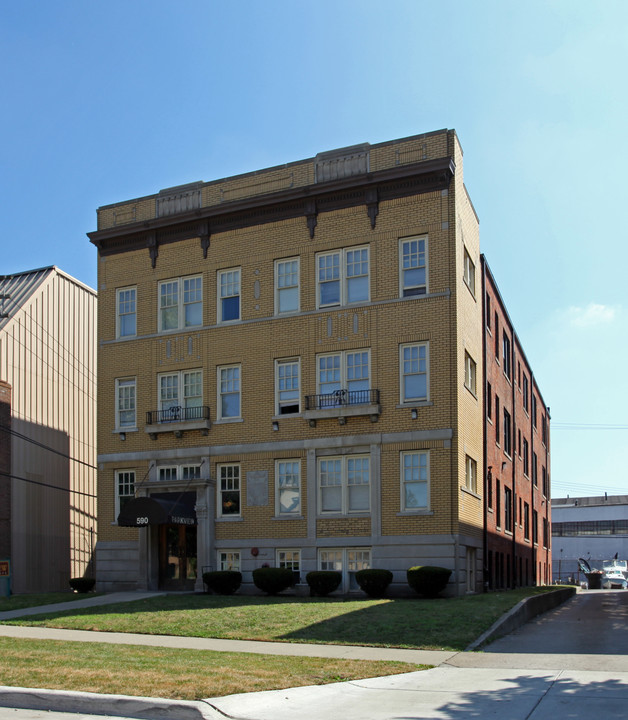 590 Parkview St in Detroit, MI - Foto de edificio