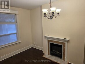 797 Ossington Ave in Toronto, ON - Building Photo - Building Photo