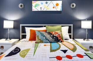 2522 N Whitewater Club Dr in Palm Springs, CA - Building Photo