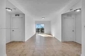 435 SW 12th Ave in Miami, FL - Building Photo - Building Photo
