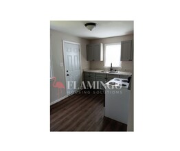 2310 Emerson Ave-Unit -A in Dayton, OH - Building Photo - Building Photo