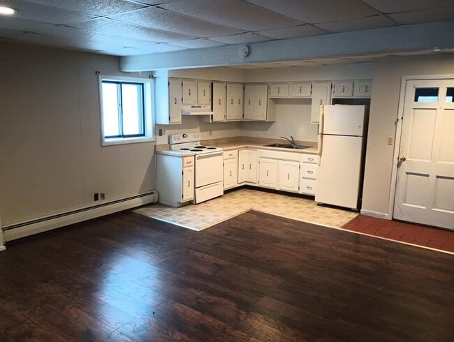 711 Vulcan St, Unit 4