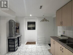 90 Via Romano Way in Brampton, ON - Building Photo - Building Photo