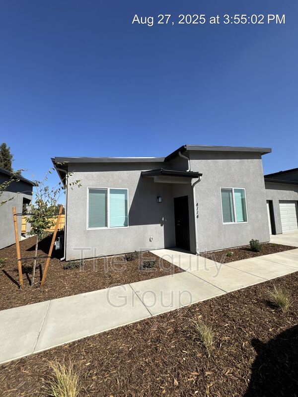 property at 4116 E Kaweah Ave