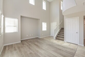 8882 Contrada Ct in Las Vegas, NV - Building Photo - Building Photo