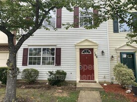 105 Raquel Ct in Falmouth, VA - Building Photo