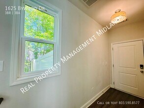 1625 Bywood Dr in Columbia, SC - Building Photo - Building Photo