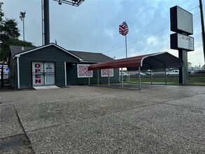 102 Rosamond St in Houston, TX - Building Photo - Building Photo