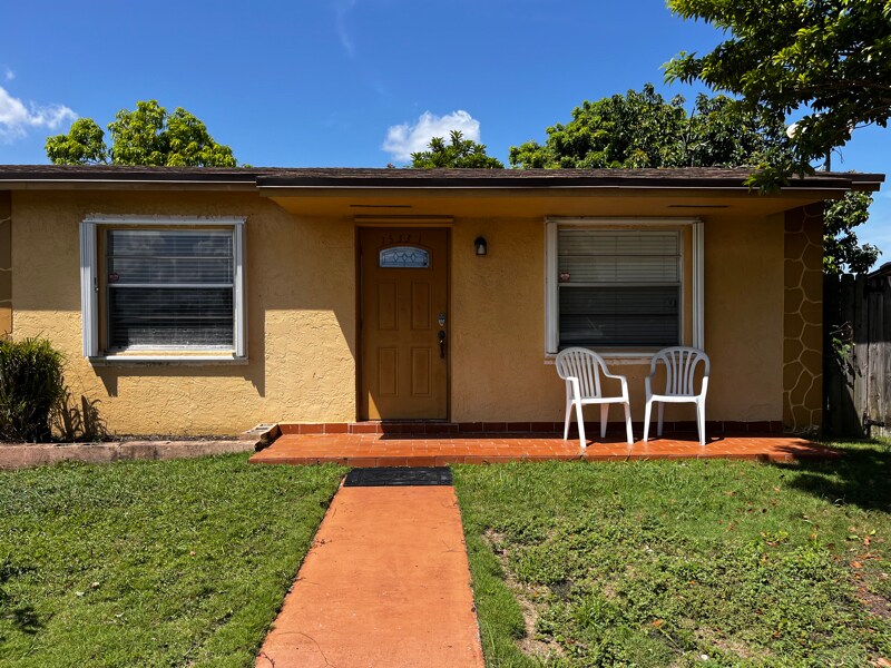 15551 SW 307th St in Homestead, FL - Building Photo