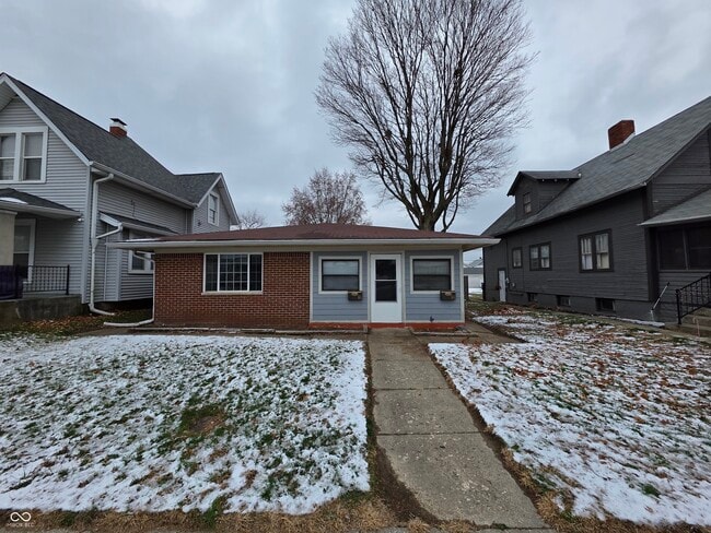 property at 86 S 6th Ave