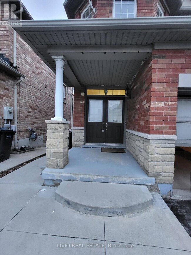 14 Pennyroyal Crescent in Brampton, ON - Building Photo - Building Photo