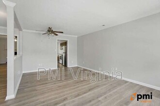 4578 Marlwood Way in Virginia Beach, VA - Foto de edificio - Building Photo