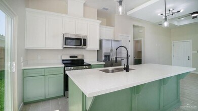 5705 Notre Dame Ave, Unit 3 in McAllen, TX - Building Photo - Building Photo