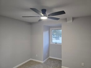 3613 River Rd, Unit 3613B in Washington, NC - Building Photo - Building Photo