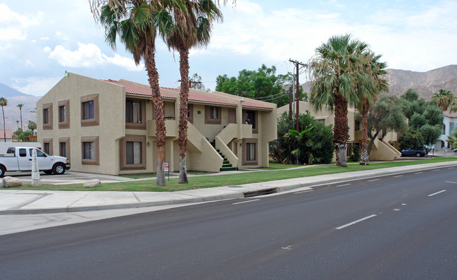 77835-77855 Calle Tampico in La Quinta, CA - Foto de edificio - Building Photo