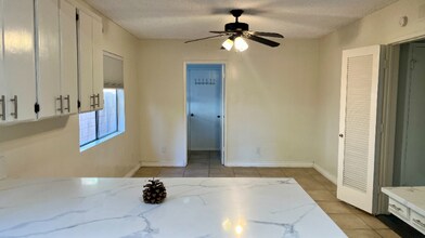 20222 Valerio St in Los Angeles, CA - Building Photo - Building Photo