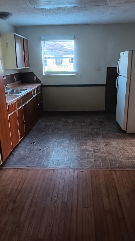 24551 Cunningham Dr in Porter, TX - Foto de edificio - Building Photo