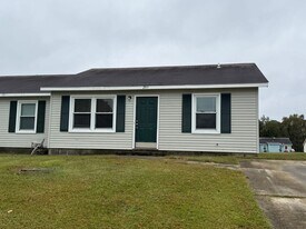 203 Appaloosa Dr in Jacksonville, NC - Building Photo