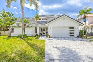23246 L'Ermitage Cir in Boca Raton, FL - Building Photo