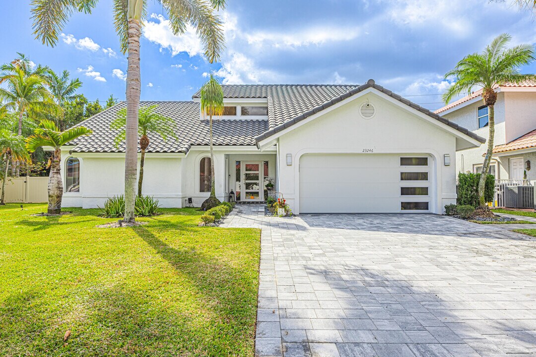 23246 L'Ermitage Cir in Boca Raton, FL - Building Photo