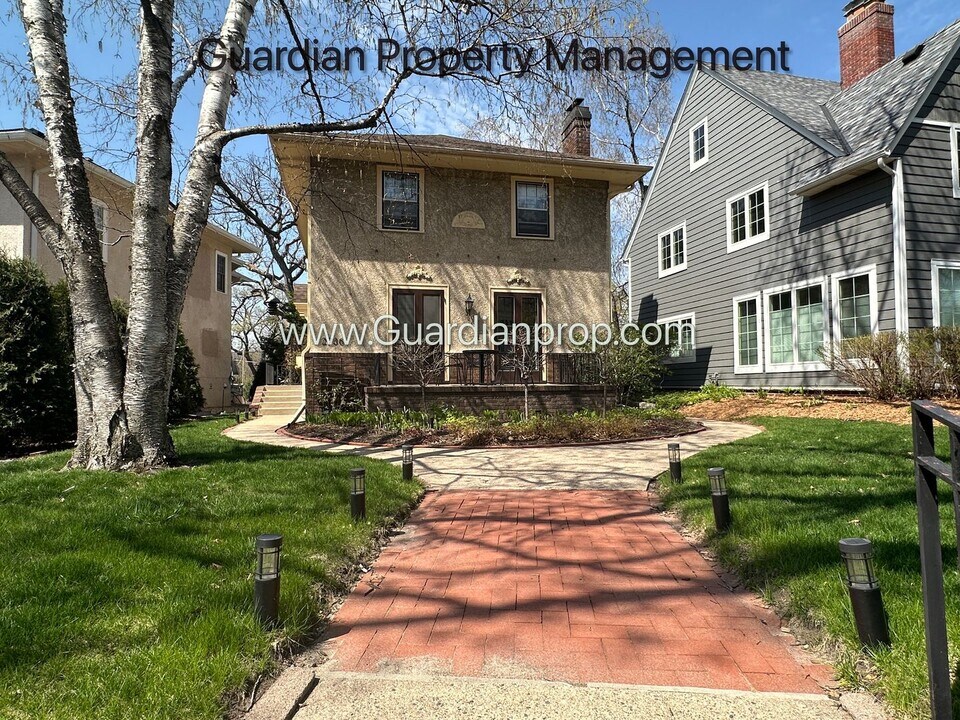 2736 Upton Ave S in Minneapolis, MN - Building Photo