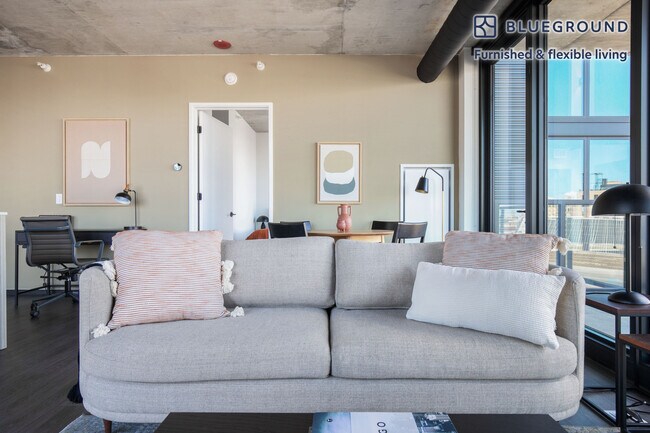 1454 W Randolph St-Unit -FL4-ID965 in Chicago, IL - Building Photo - Building Photo
