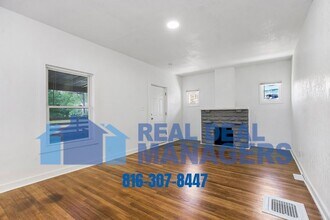 4509 Prospect Ave in Kansas City, MO - Foto de edificio - Building Photo