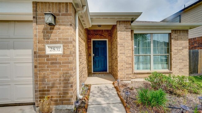 property at 2831 Lockeridge Bend Dr