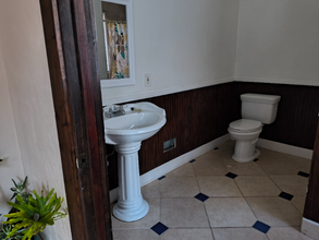943 S Ridgewood Ave in Daytona Beach, FL - Building Photo - Building Photo